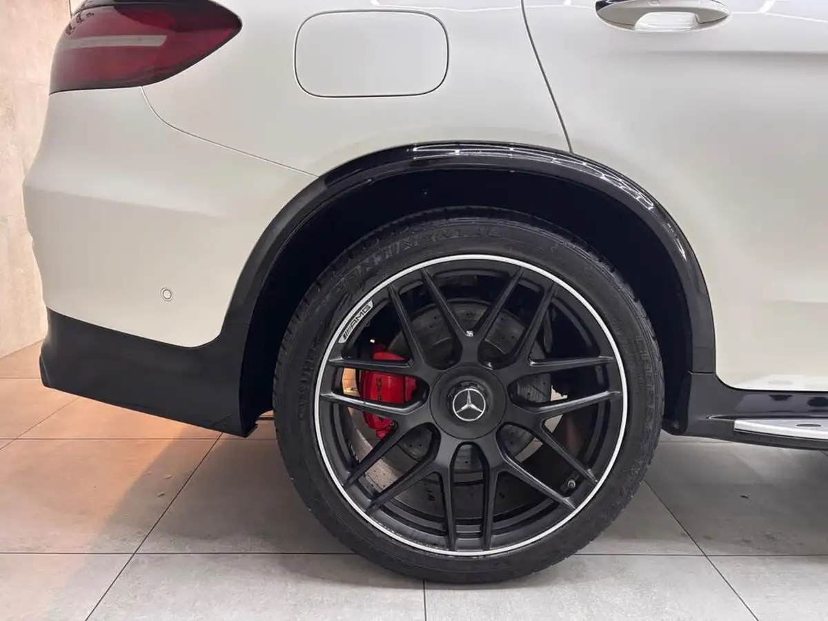 2018-mercedes-benz-glc-class-40-glc-amg-63-s-510ps-premiumss-coupe-4d-big-6