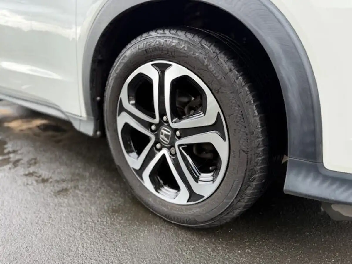 2015-honda-hr-v-16-i-dtec-se-navi-big-7