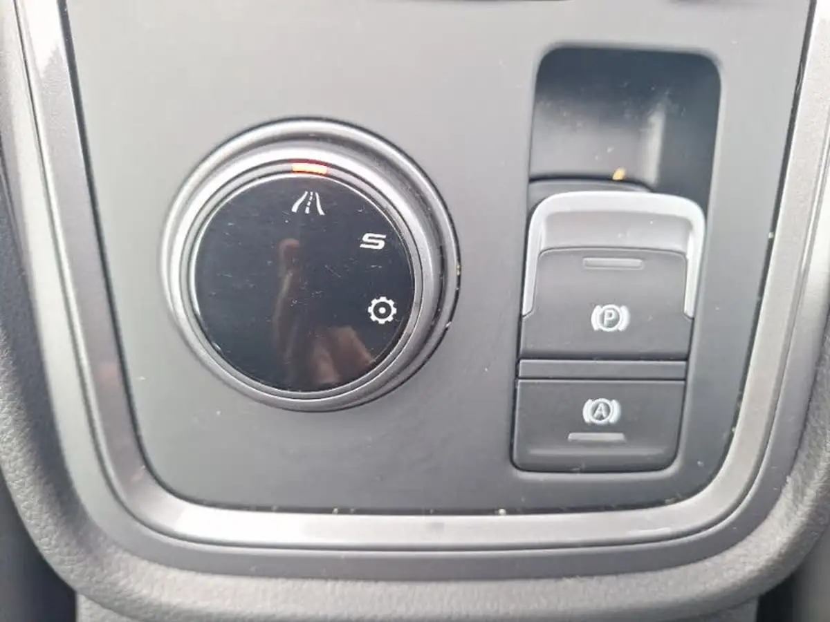 2024-cupra-ateca-15-ecotsi-v2-big-11