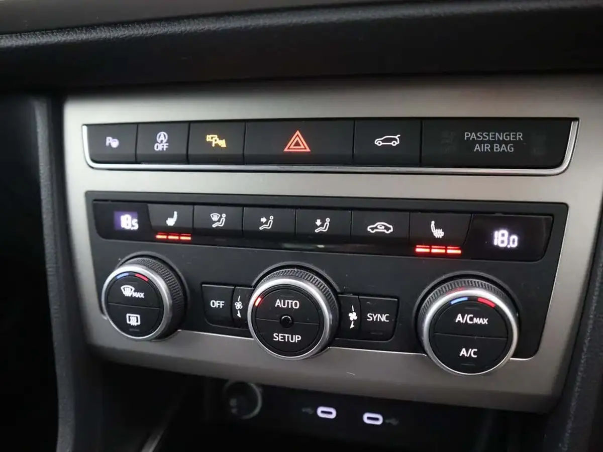 2024-seat-ateca-15-ecotsi-xperience-lux-big-18