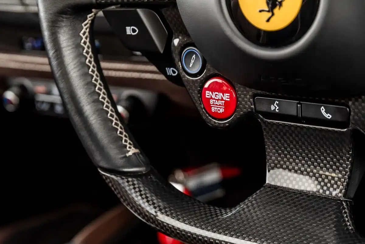 2021-ferrari-f8-spider-big-38