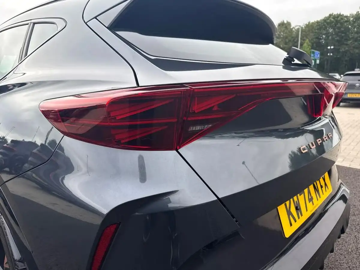 2024-cupra-formentor-15-e-hybrid-v3-big-15