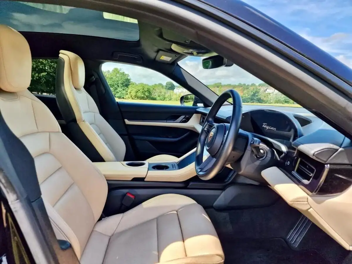 2022-porsche-taycan-e-4-cross-turismo-big-6