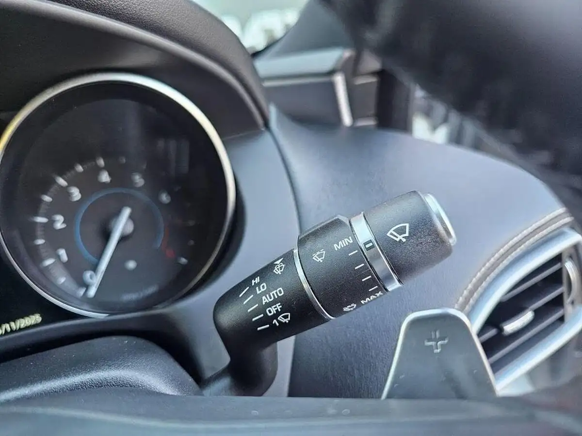 2018-jaguar-xe-20i-r-sport-200ps-1997cc-big-43
