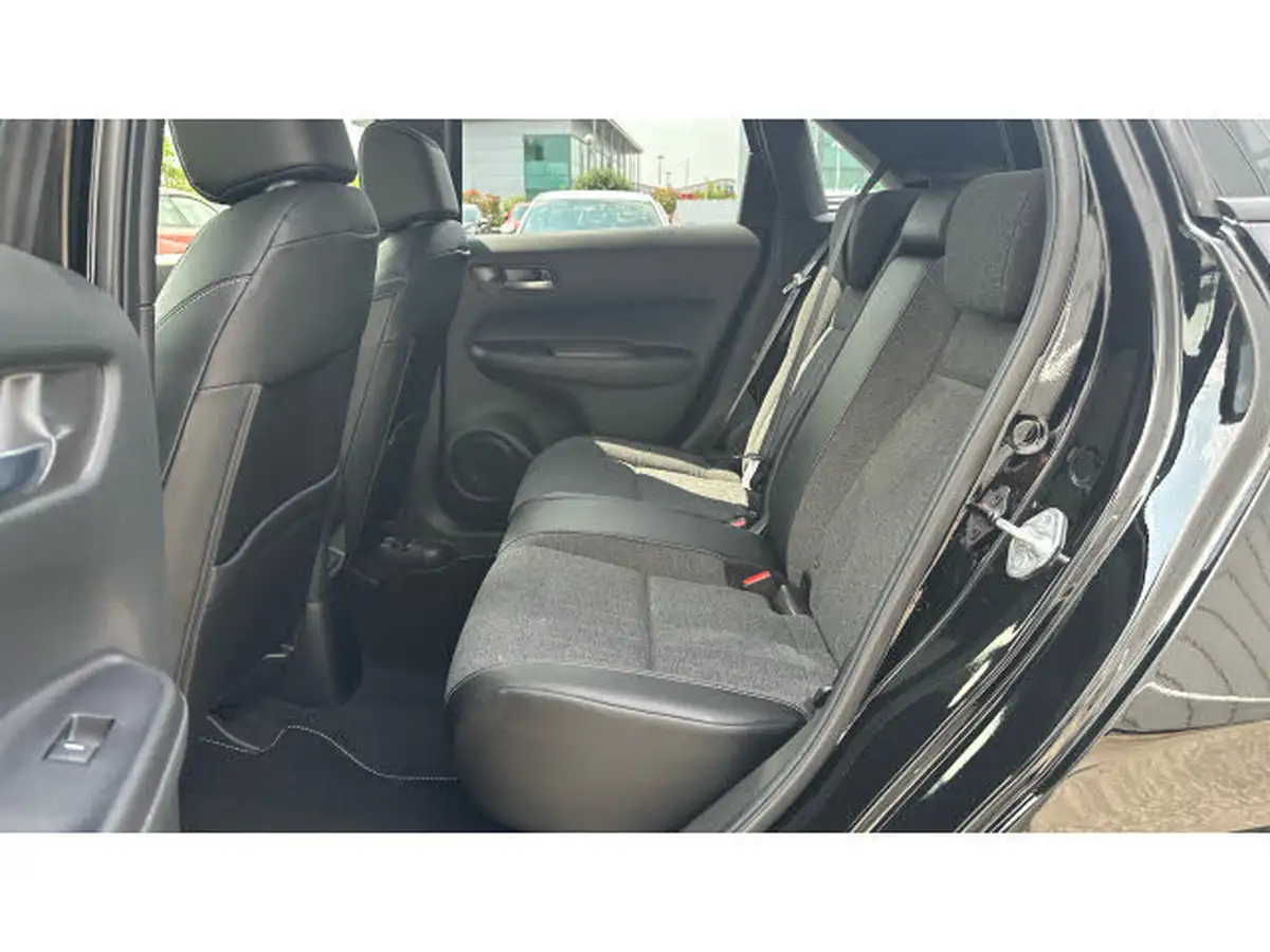 2023-honda-jazz-15-i-mmd-advance-big-15
