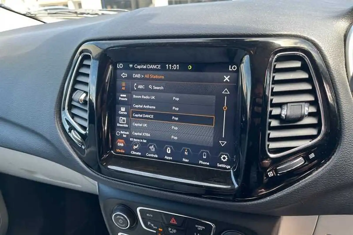 2021-jeep-compass-14-multiair-ii-limited-138bhp-big-16