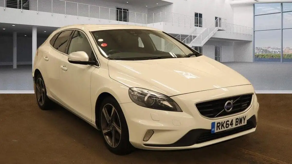 2014-volvo-v40-20td-d4-r-design-lux-190bhp-nav-1969cc-big-0