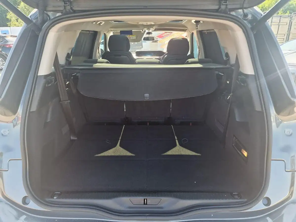 2017-citroen-grand-c4-picasso-16bluehdi-exclusive-eat6-big-57