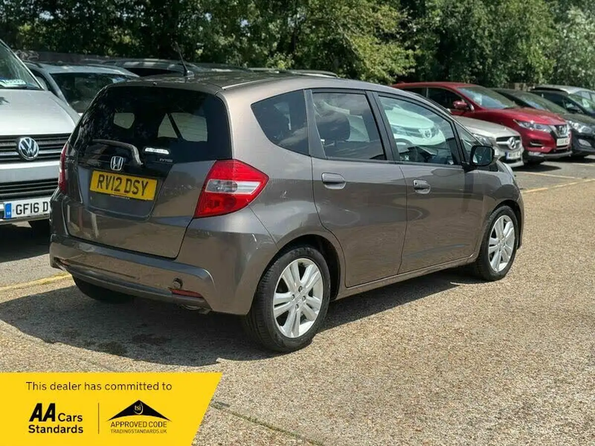 2012-honda-jazz-14-ex-cvt-big-3