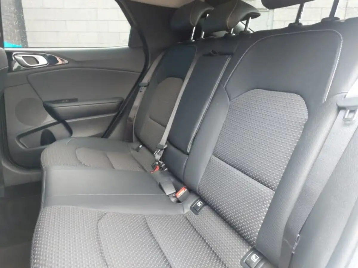 2021-kia-xceed-15-t-gdi-3-big-5