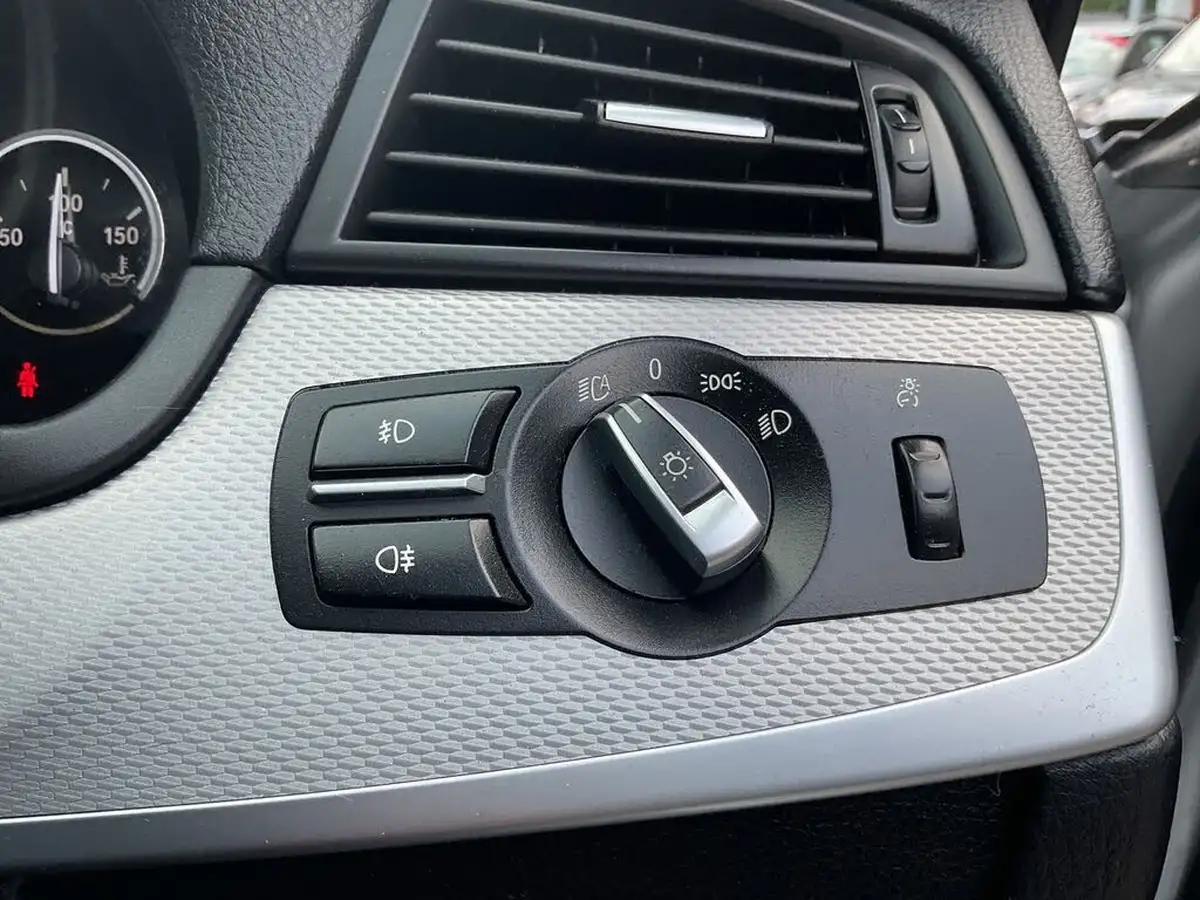 2015-bmw-5-series-20td-520d-m-sport-190bhp-saloon-4d-auto-big-19