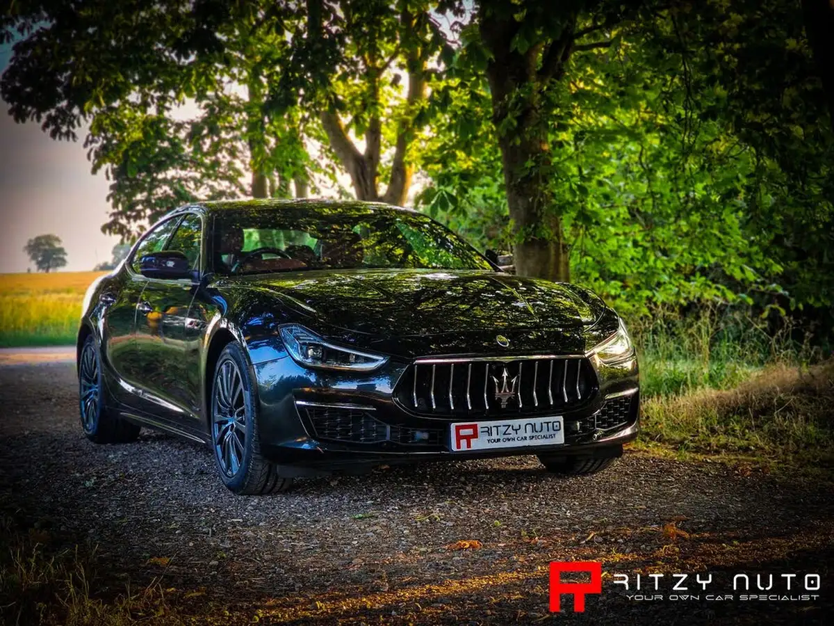 2017-maserati-ghibli-30-s-granlusso-ss-big-17