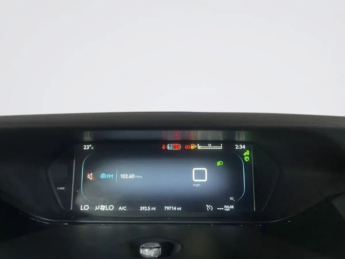 2016-citroen-grand-c4-picasso-16bluehdi-exclusive-big-15