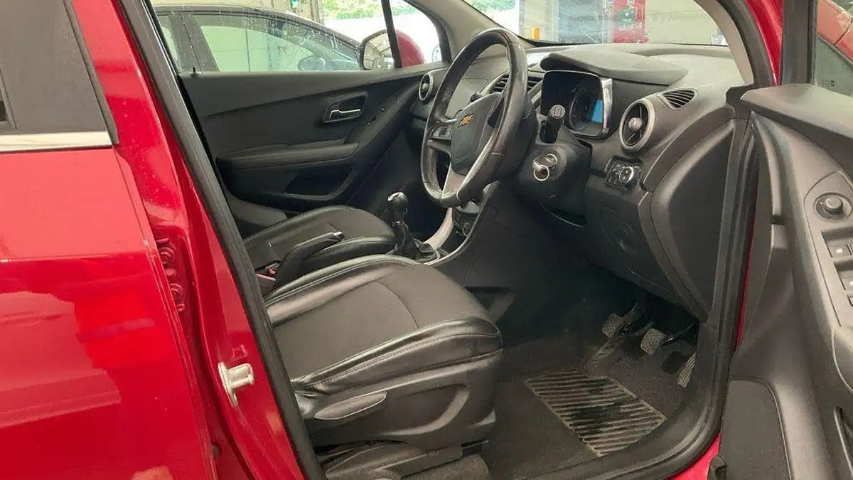 2013-chevrolet-trax-14-lt-big-3