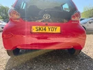 2014-toyota-aygo-10-move-5d-small-13