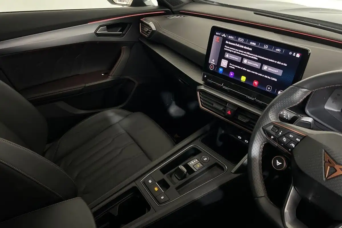 2024-cupra-formentor-14-e-hybrid-vz2-big-34