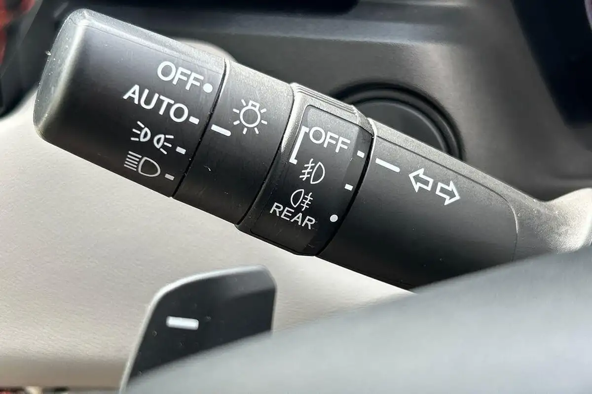 2022-honda-hr-v-15-i-mmd-advance-style-big-61