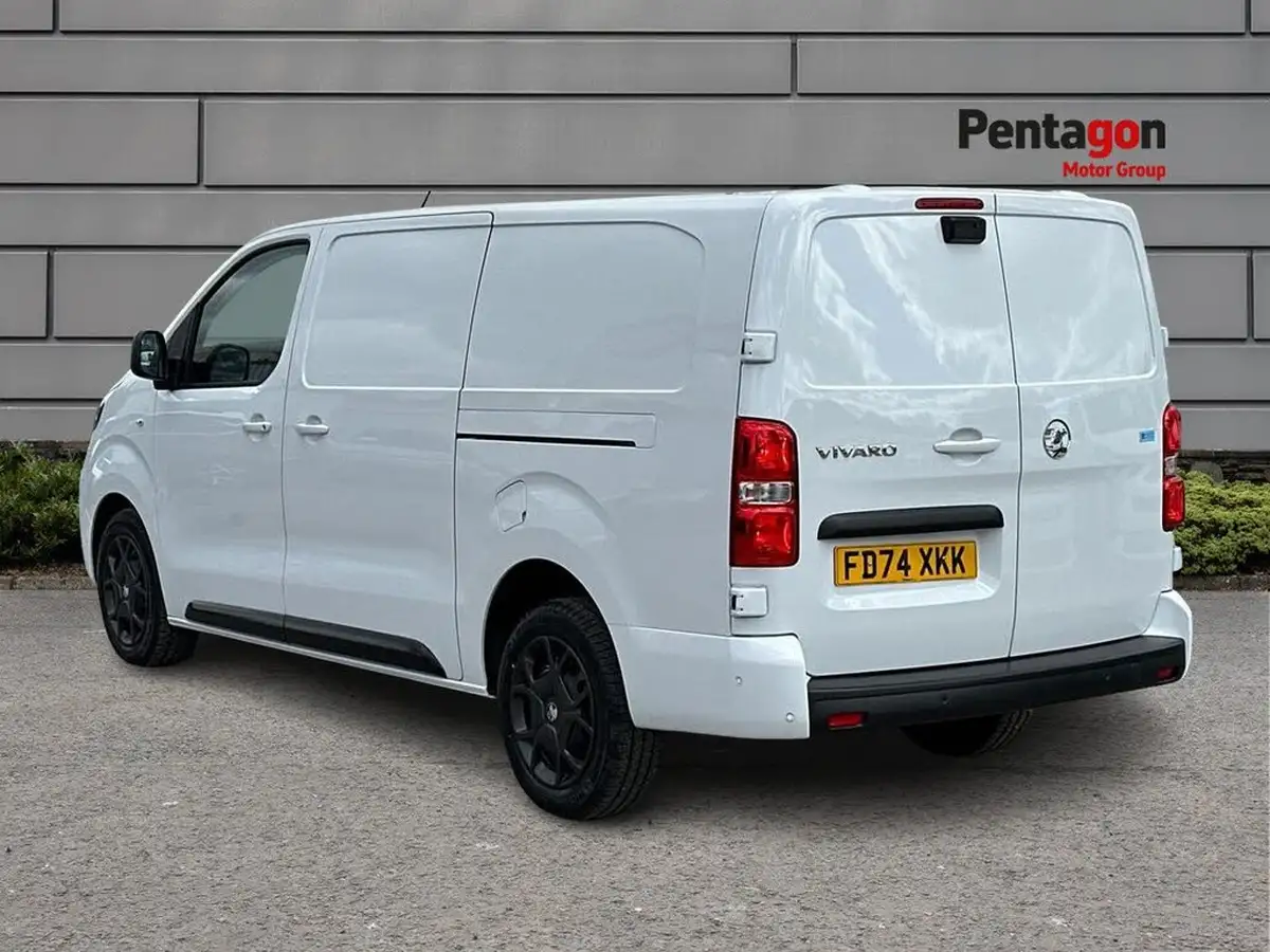 2024-vauxhall-vivaro-15td-xl-pro-big-1