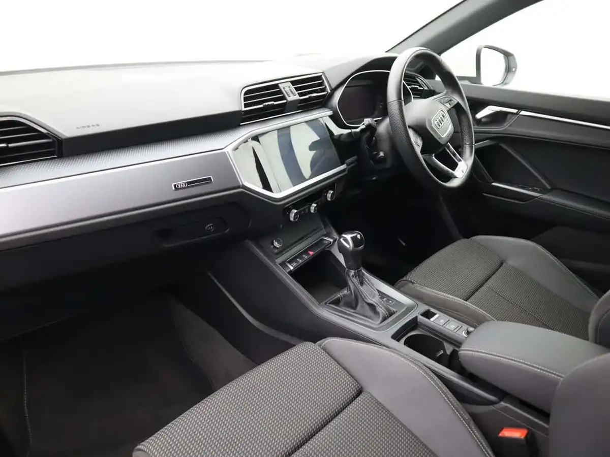2022-audi-q3-15-35-tfsi-s-line-cod-sportback-tronic-big-14