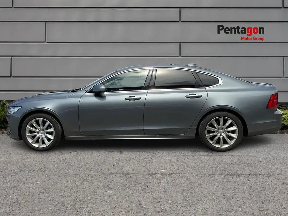 2019-volvo-s90-20td-d4-momentum-plus-big-14
