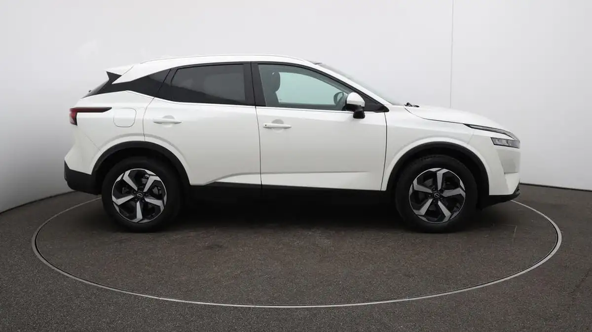 2022-nissan-qashqai-13-dig-t-n-connecta-140ps-big-48