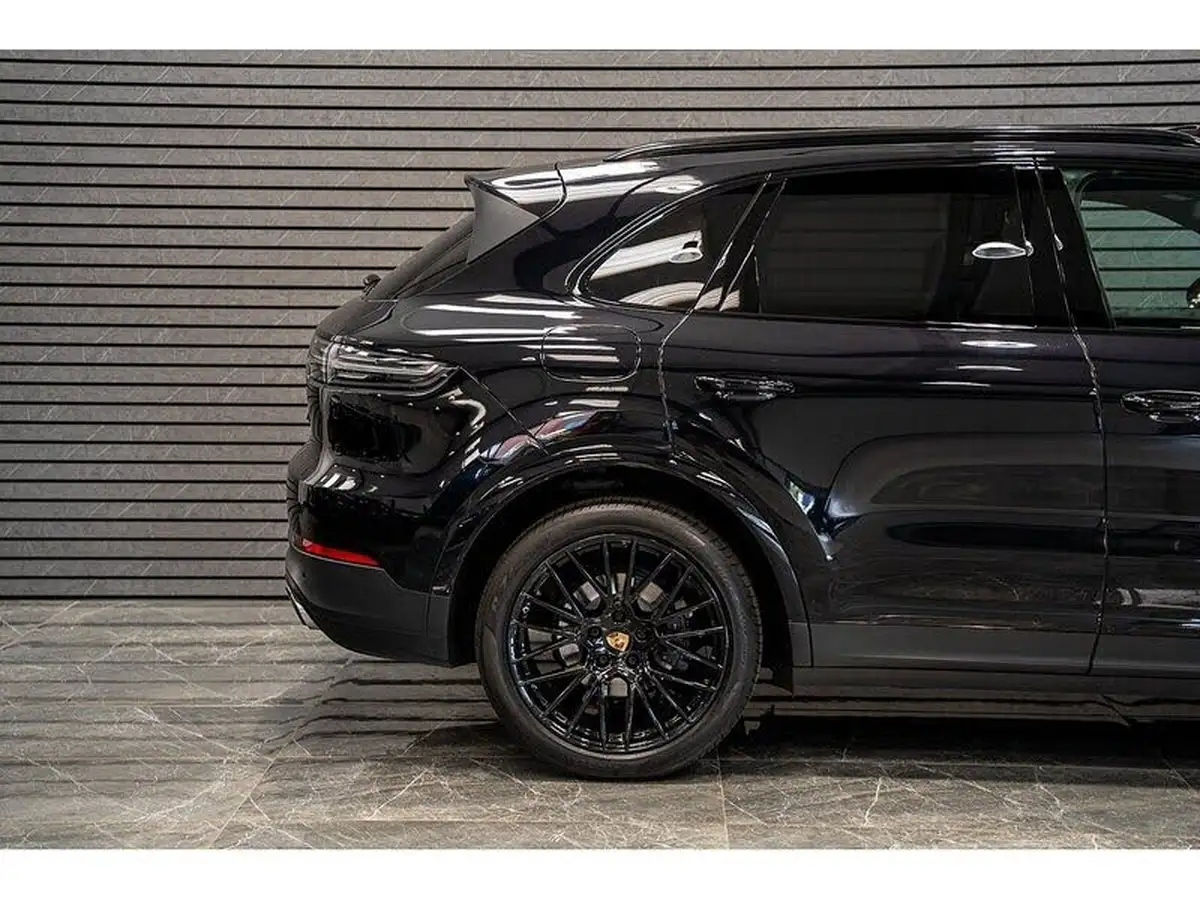 2021-porsche-cayenne-30-v6-station-wagon-big-5