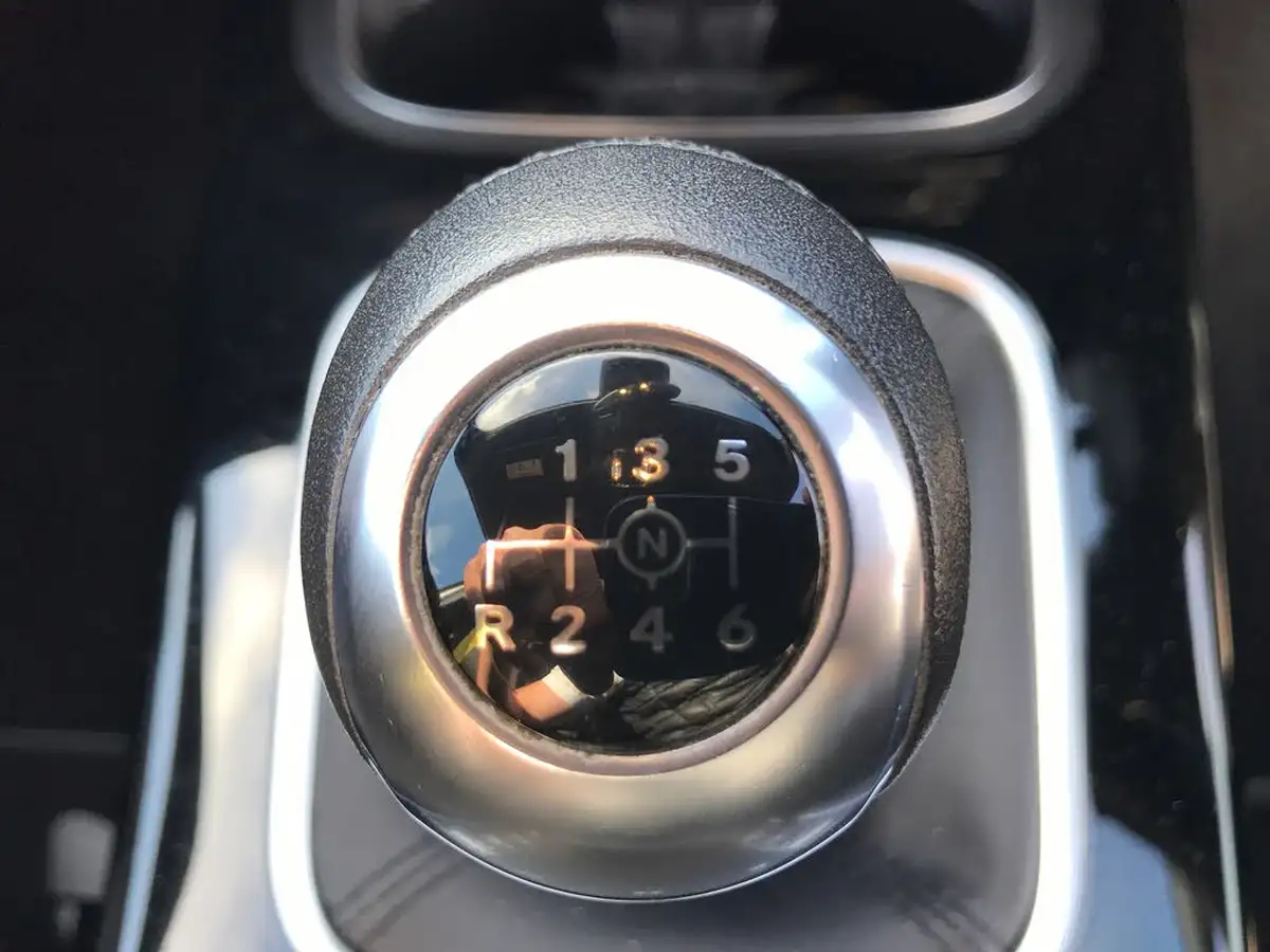 2020-mercedes-benz-a-class-13-a200-sport-executive-hatchback-5d-big-16