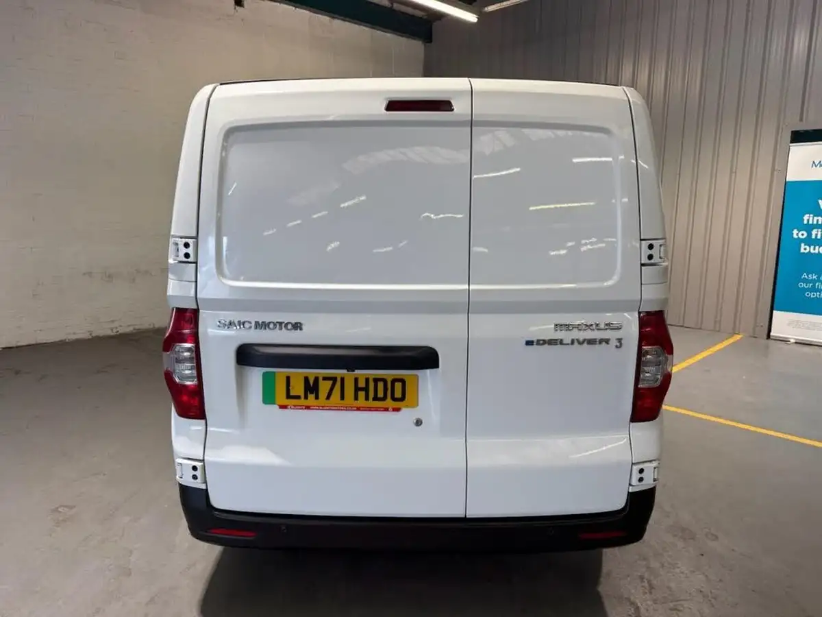 2021-maxus-e-deliver-3-e-l1h1-35kwh-big-11