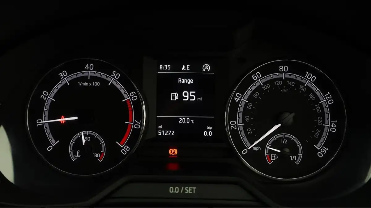 2019-skoda-octavia-10-tsi-se-technology-estate-big-10