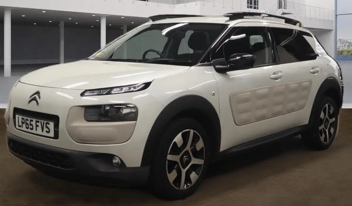 2016-citroen-c4-cactus-12-puretech-flair-82ps-ss-etg-big-2