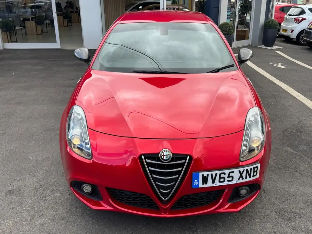 2015-alfa-romeo-giulietta-14-tb-qv-line-big-6