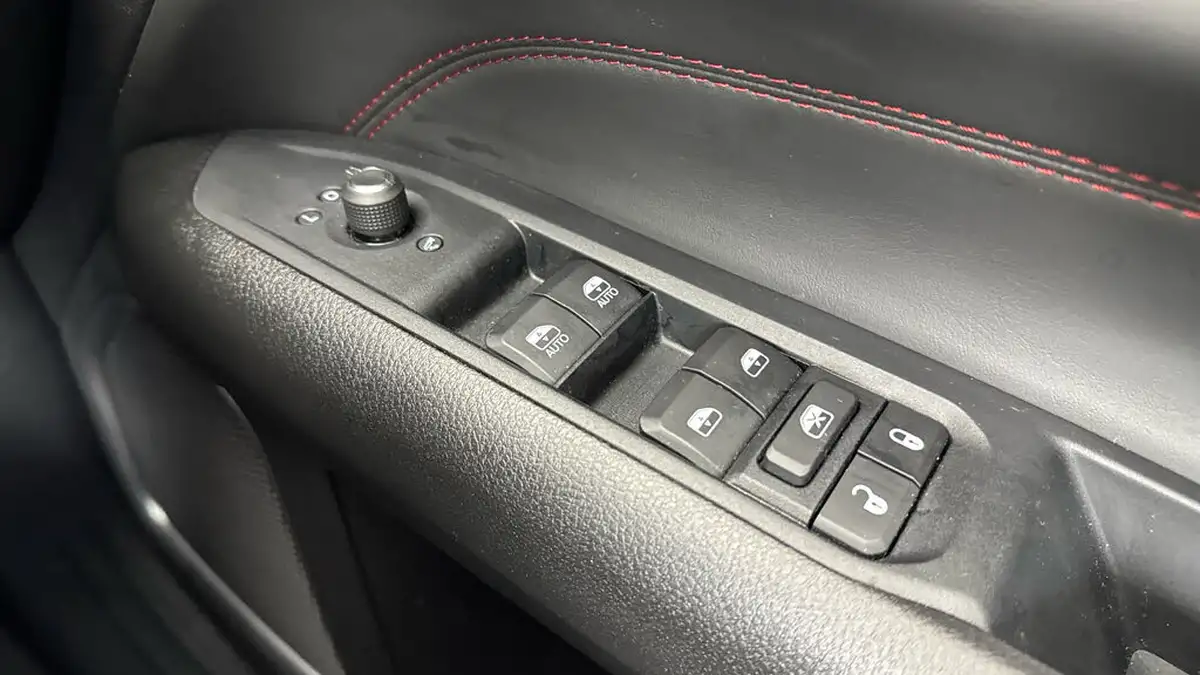 2022-jeep-compass-13-gse-trailhawk-big-24