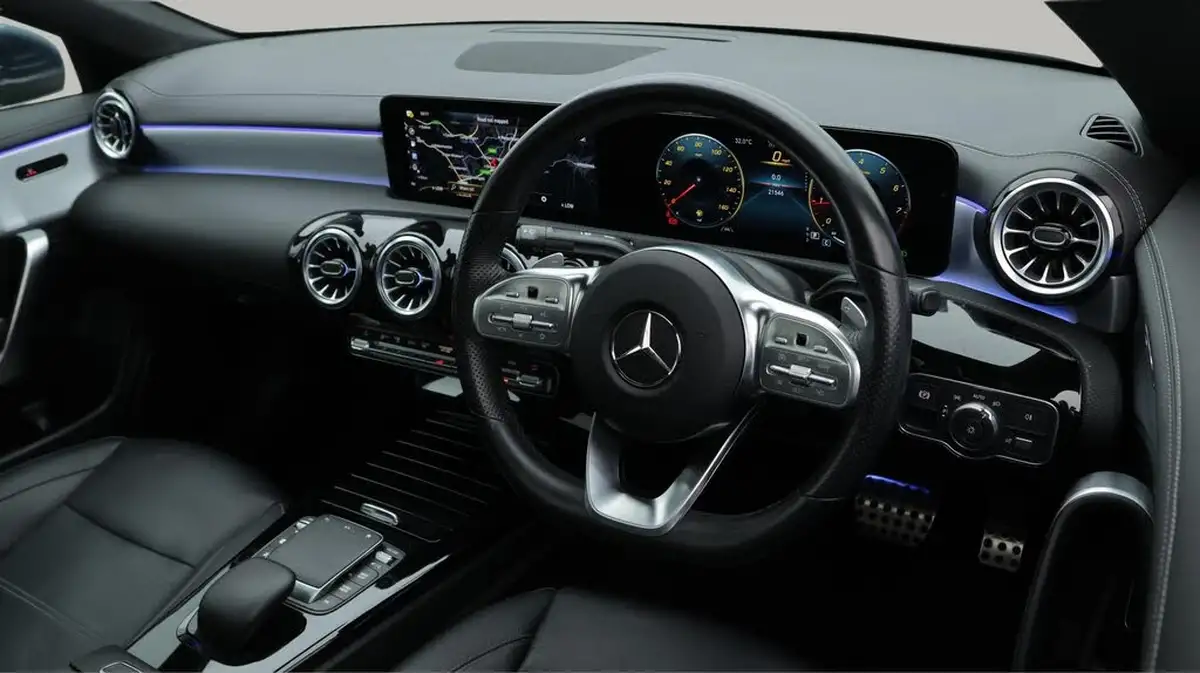 2022-mercedes-benz-cla-13-cla-180-amg-line-premium-plus-coupe-4d-big-9