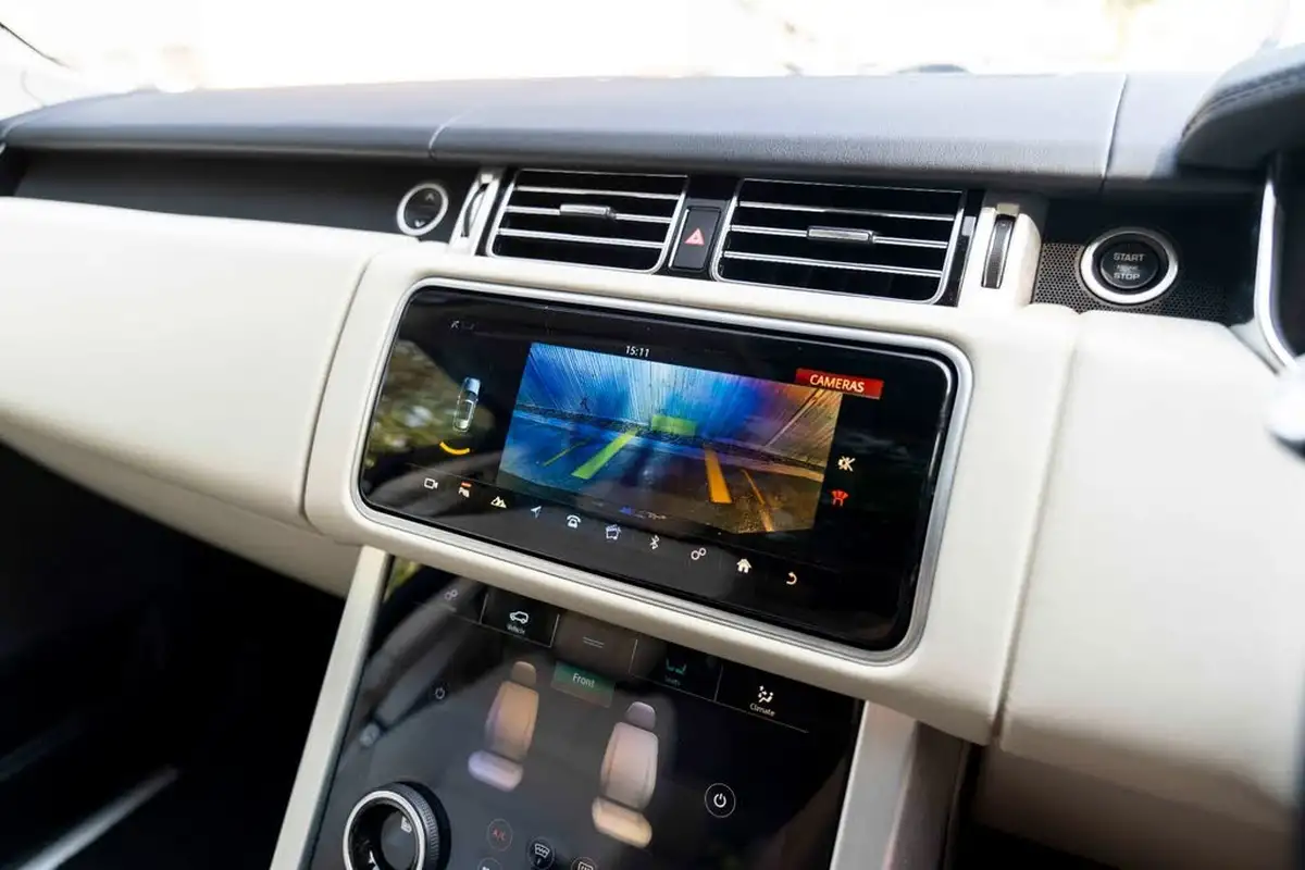 2020-land-rover-range-rover-30-sdv6-westminster-big-19