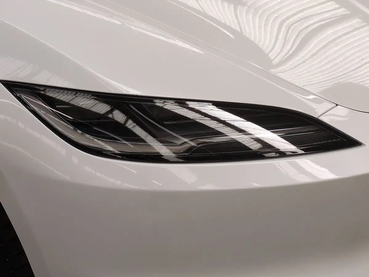 2024-tesla-model-3-e-rwd-big-28