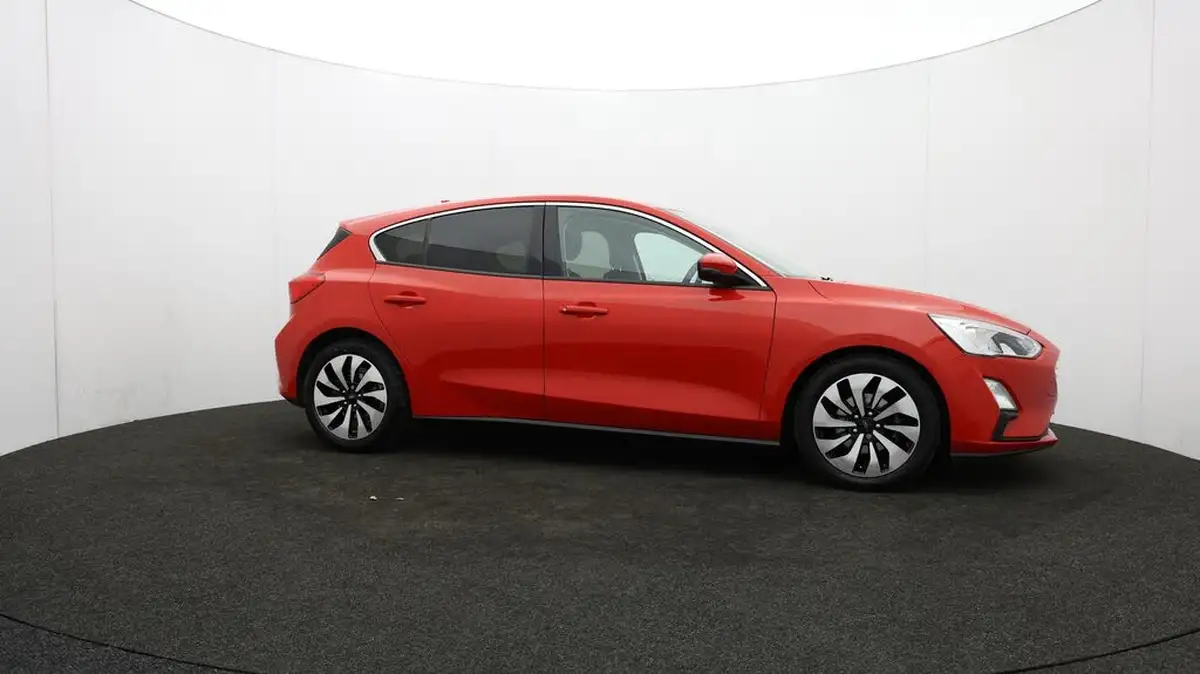 2018-ford-focus-10t-zetec-125ps-hatchback-big-42