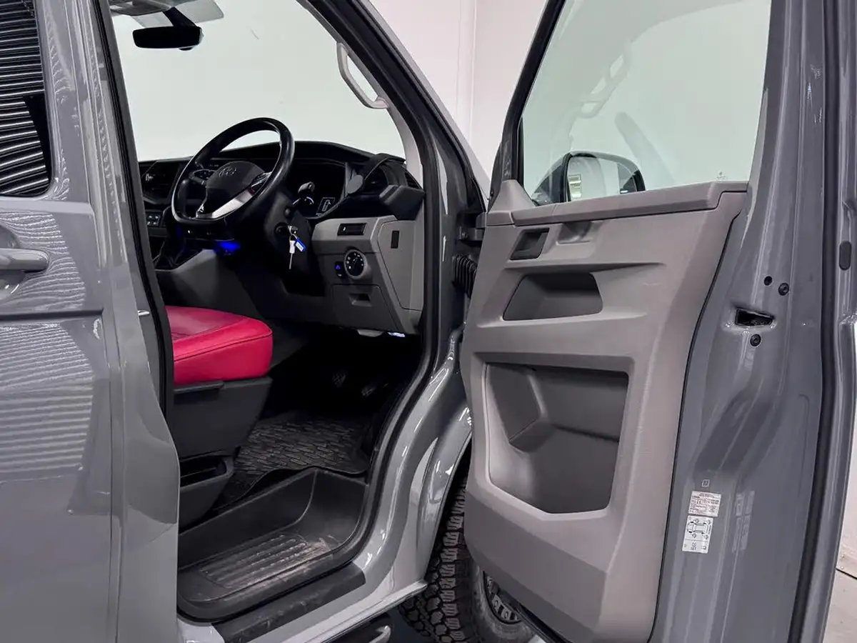 2021-volkswagen-transporter-20bitdi-t32-highline-bmt-swb-4motion-199pseu6dt-e-kombi-big-16