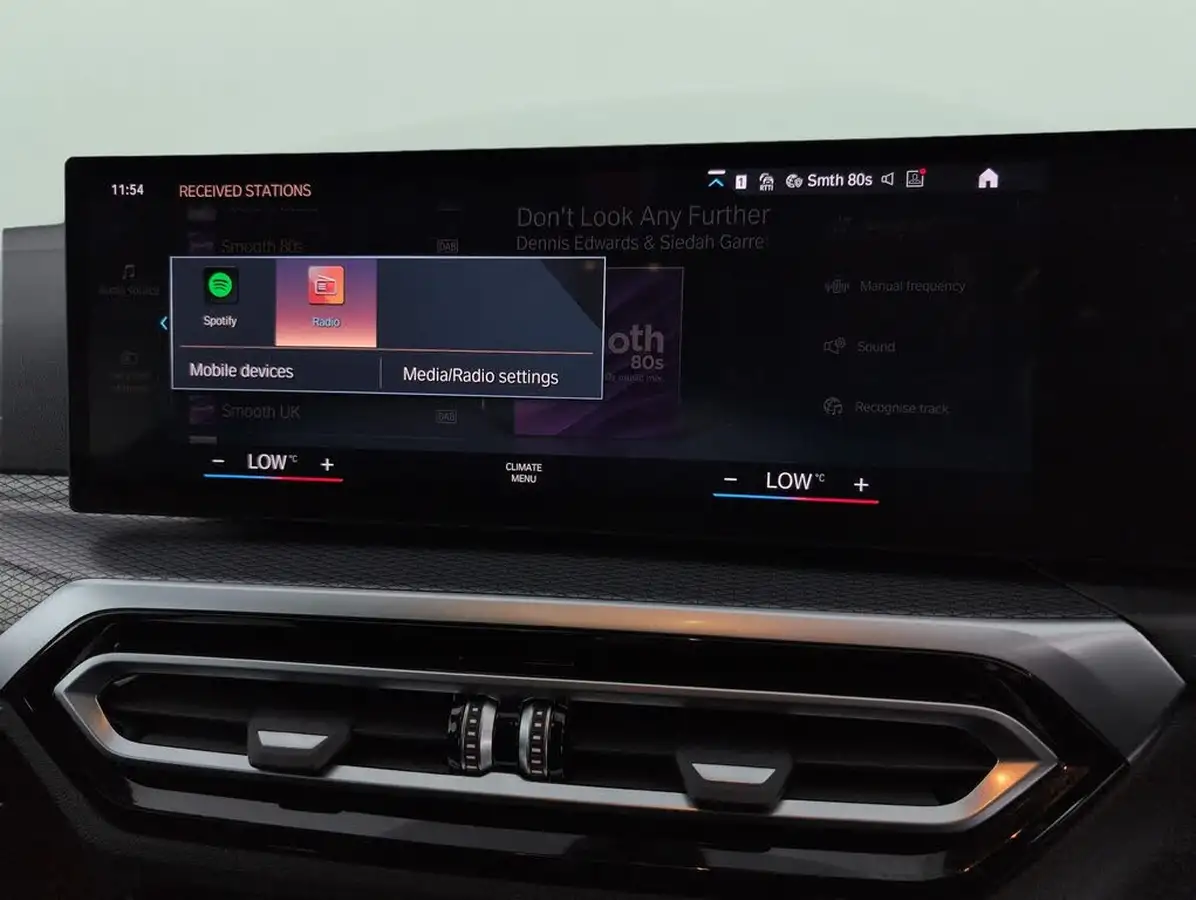 2022-bmw-i4-e-edrive40-m-sport-big-22