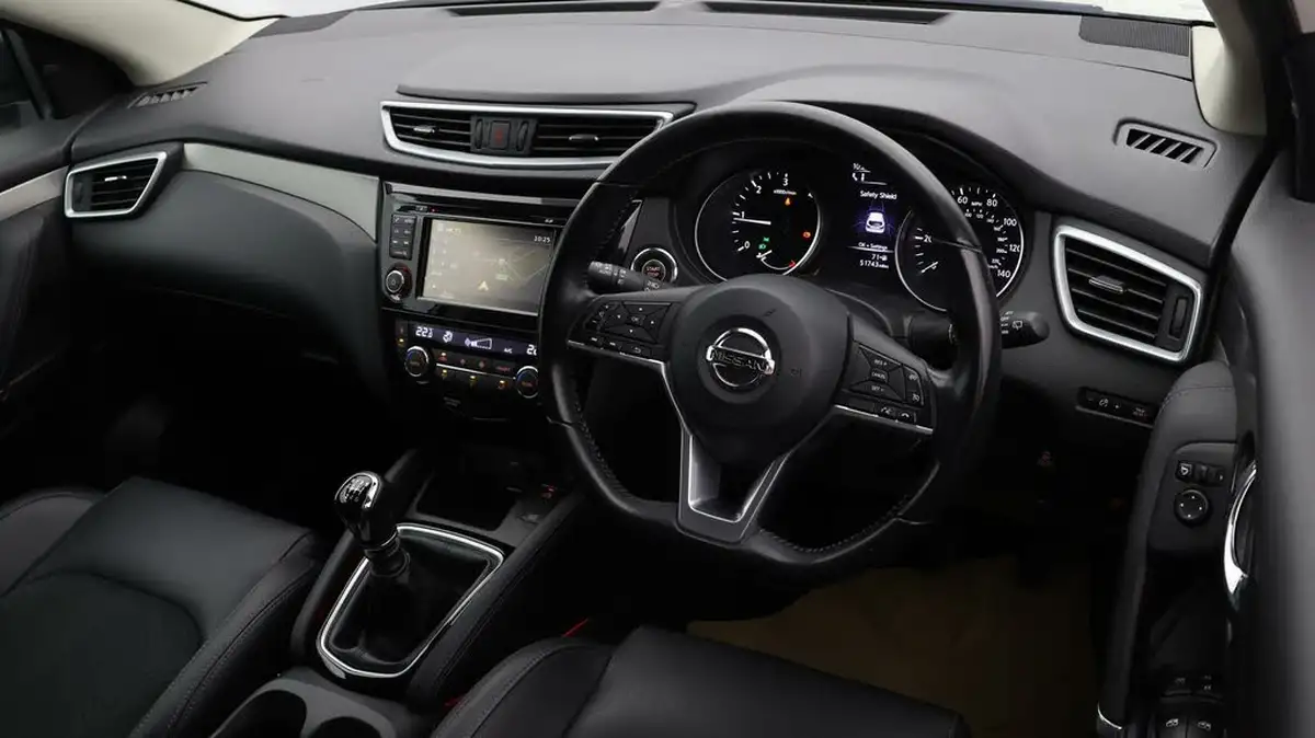 2018-nissan-qashqai-16dci-tekna-4x4-big-8