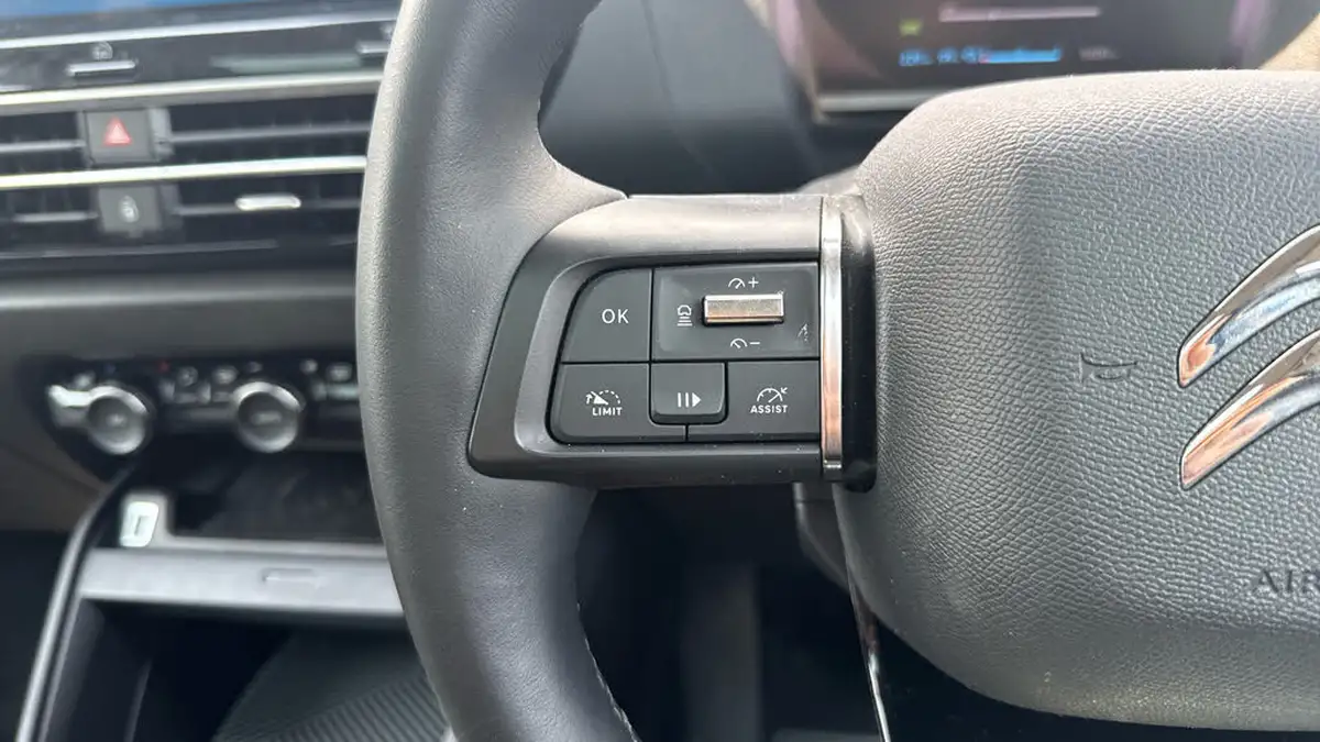 2023-citroen-c4-x-e-shine-plus-big-22