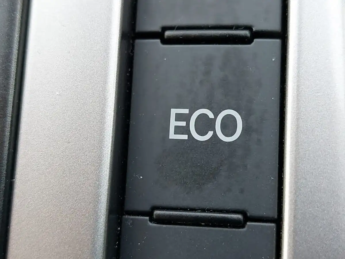 2020-toyota-prius-18-vvt-i-excel-big-12
