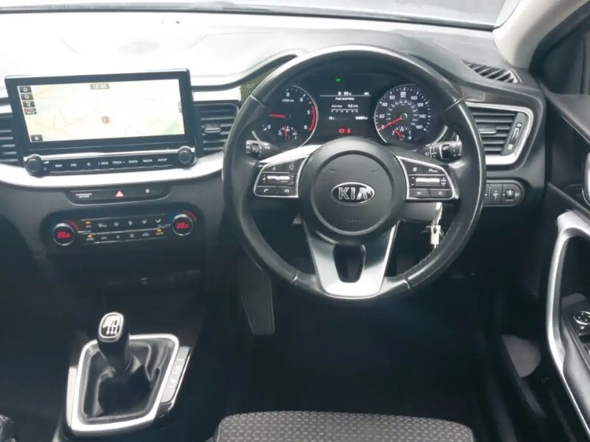 2020-kia-ceed-16crdi-3-114bhp-sportswagon-big-6