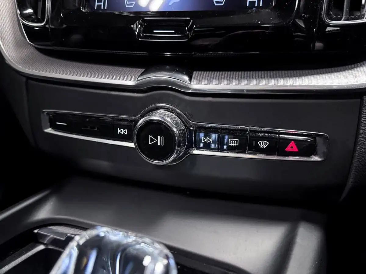 2020-volvo-xc60-20-t8-inscription-pro-big-31