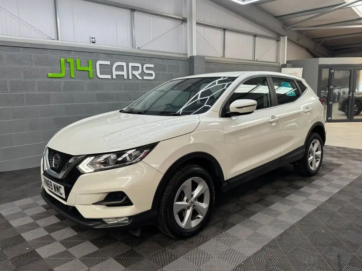 2019-nissan-qashqai-13-dig-t-acenta-premium-160ps-dct-big-0