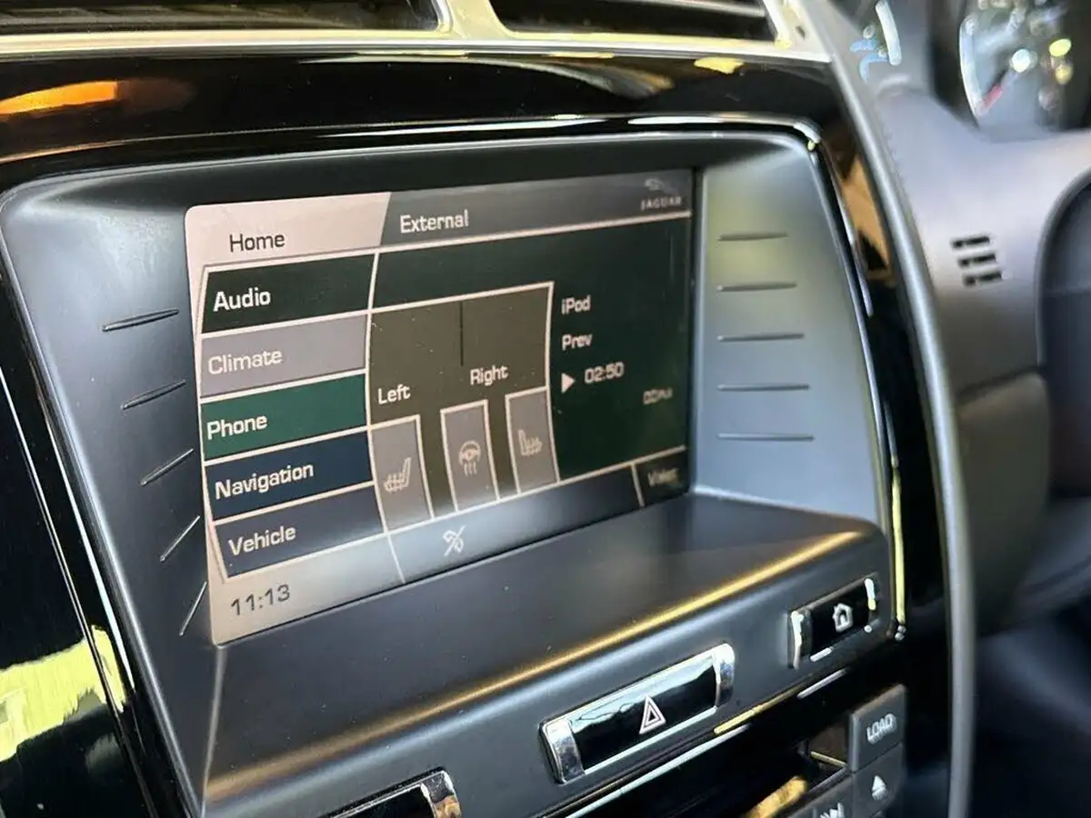 2011-jaguar-xkr-s-50-v8-542bhp-coupe-auto-big-11