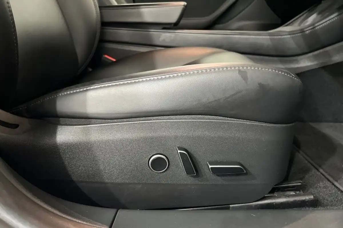 2021-tesla-model-3-e-long-range-awd-big-22