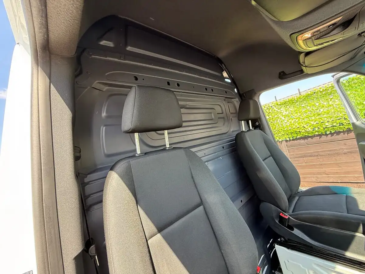 2018-mercedes-benz-sprinter-21cdi-311-l2h1-panel-van-rwd-eco-gear-360-big-21