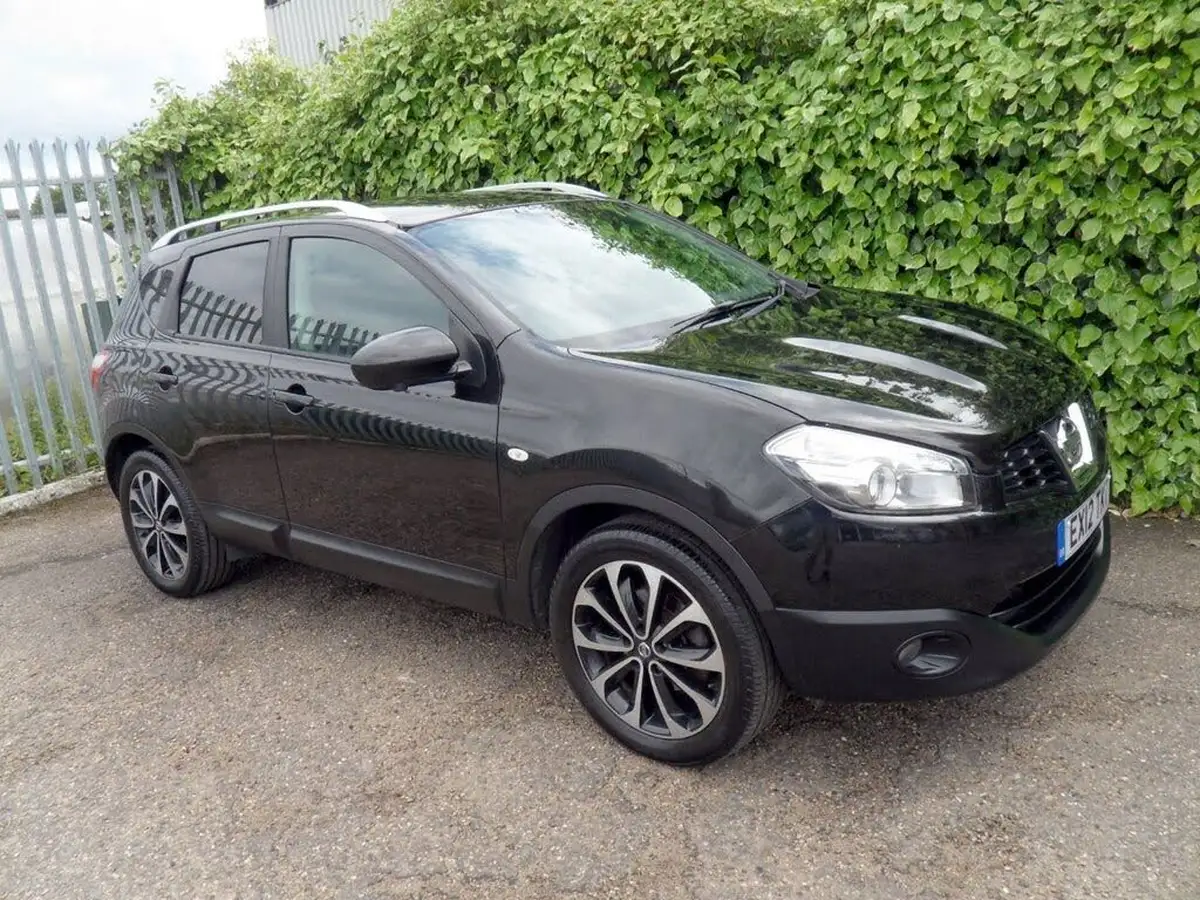 2012-nissan-qashqai-15td-n-tec-big-22