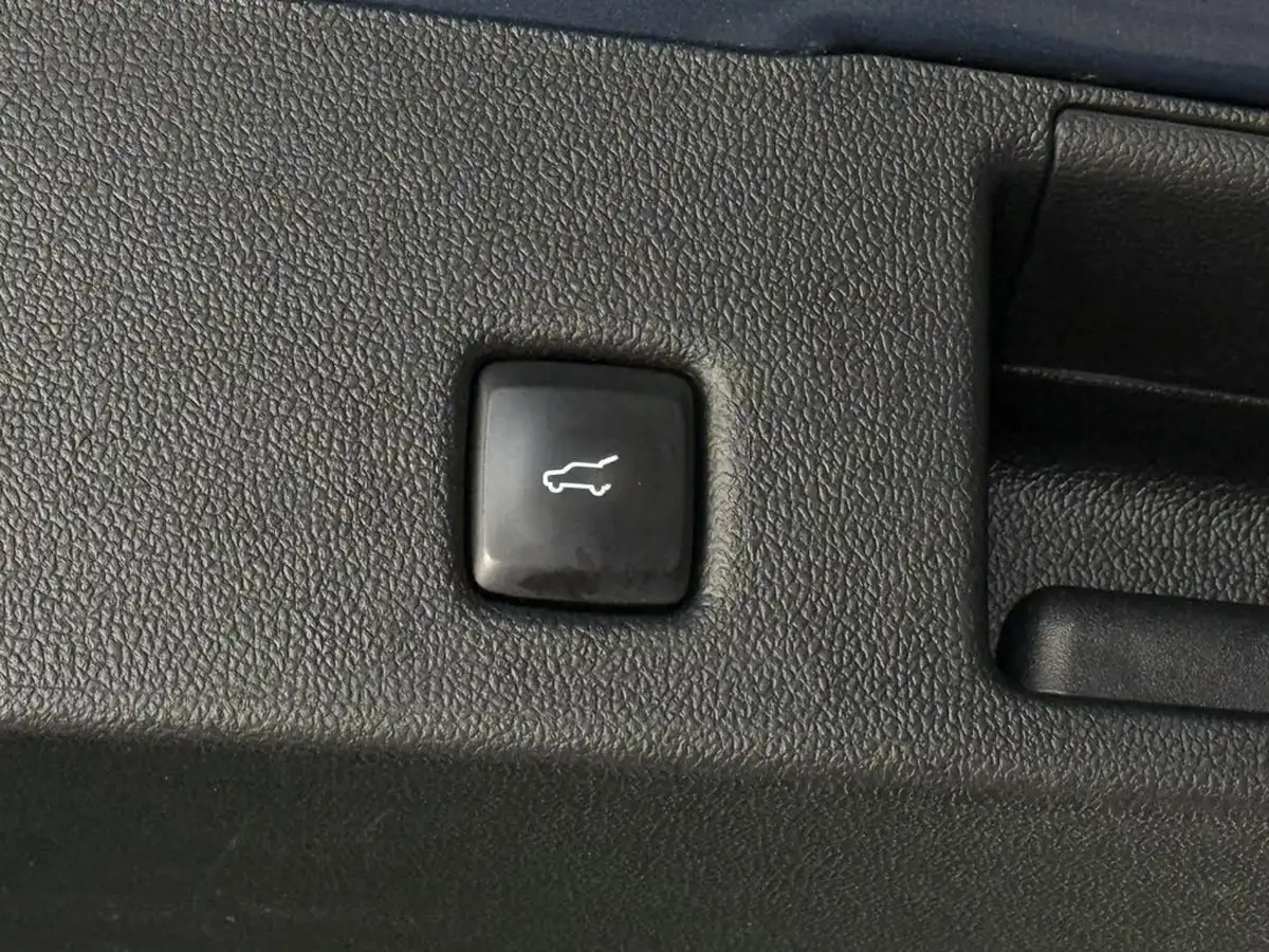 2023-ford-kuga-25t-st-line-edition-190ps-fhev-big-11