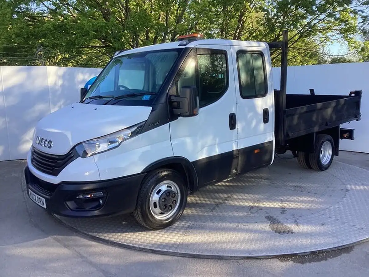 2022-iveco-daily-35c-class-23td-35c14-business-3000mm-136pseu6dt-3000-big-9